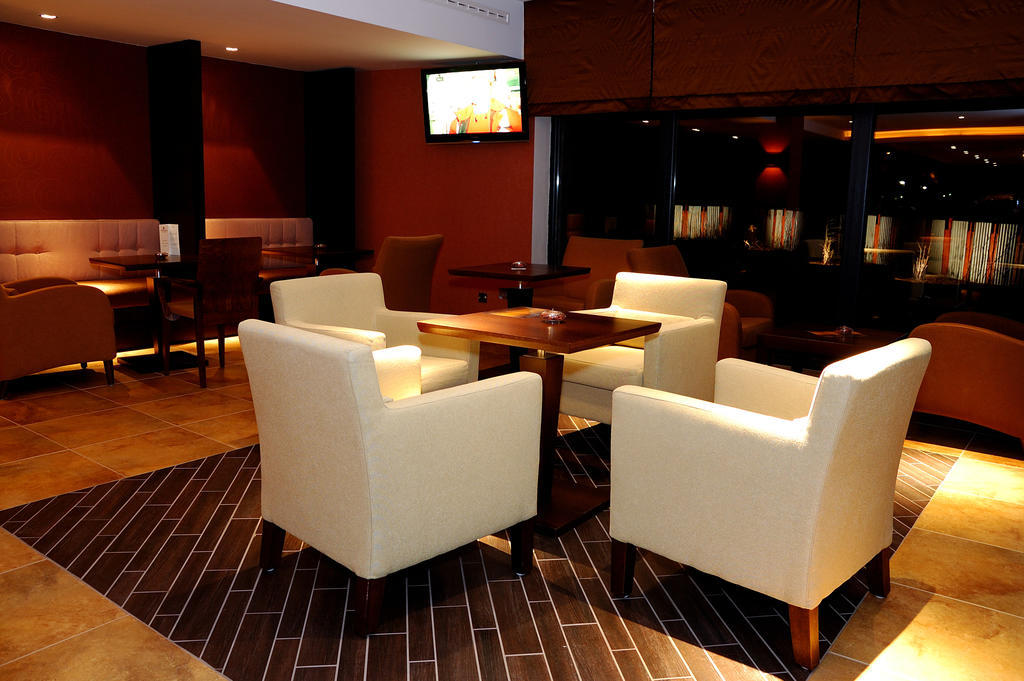 Hotel Predium Vrable Bagian luar foto